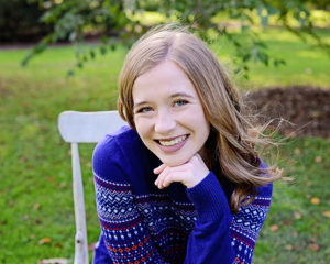 Senior girl portraits, Columbia City Photographer